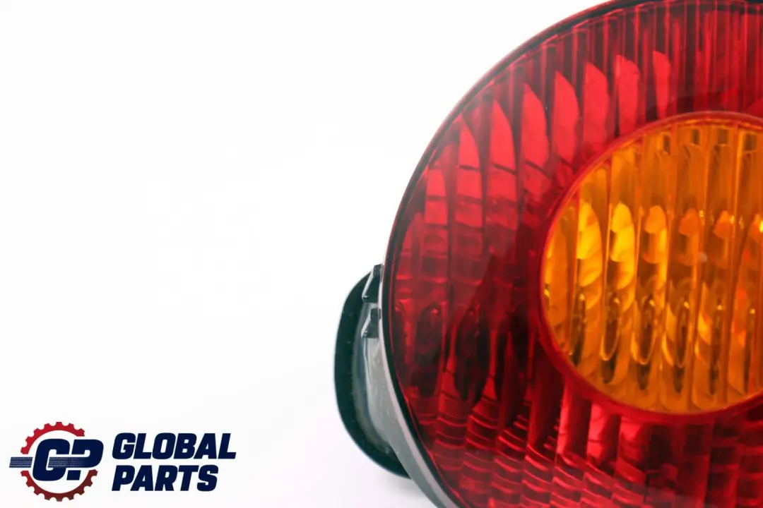 Tail Light Lamp Right Rear O/S to BMW Z4 Series E85 Roadster Rear with Part number 7165724 BMW Z4 Series E85 Roadster Rear Tail Light Lamp Right Rear O/S - SKU rhd-7165724 - Part number 7165724