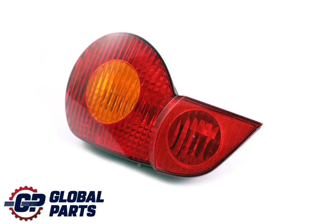 Tail Light Lamp Right Rear O/S to BMW Z4 Series E85 Roadster Rear with Part number 7165724 BMW Z4 Series E85 Roadster Rear Tail Light Lamp Right Rear O/S - SKU rhd-7165724 - Part number 7165724