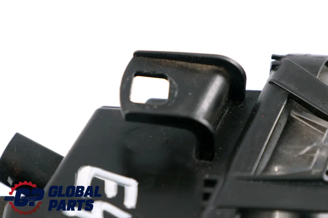 Headlight Lamp Right O/S to BMW 3 Series E46 with Part number 7165774 BMW 3 Series E46 Headlight Lamp Right O/S - SKU rhd-7165774 - Part number 7165774