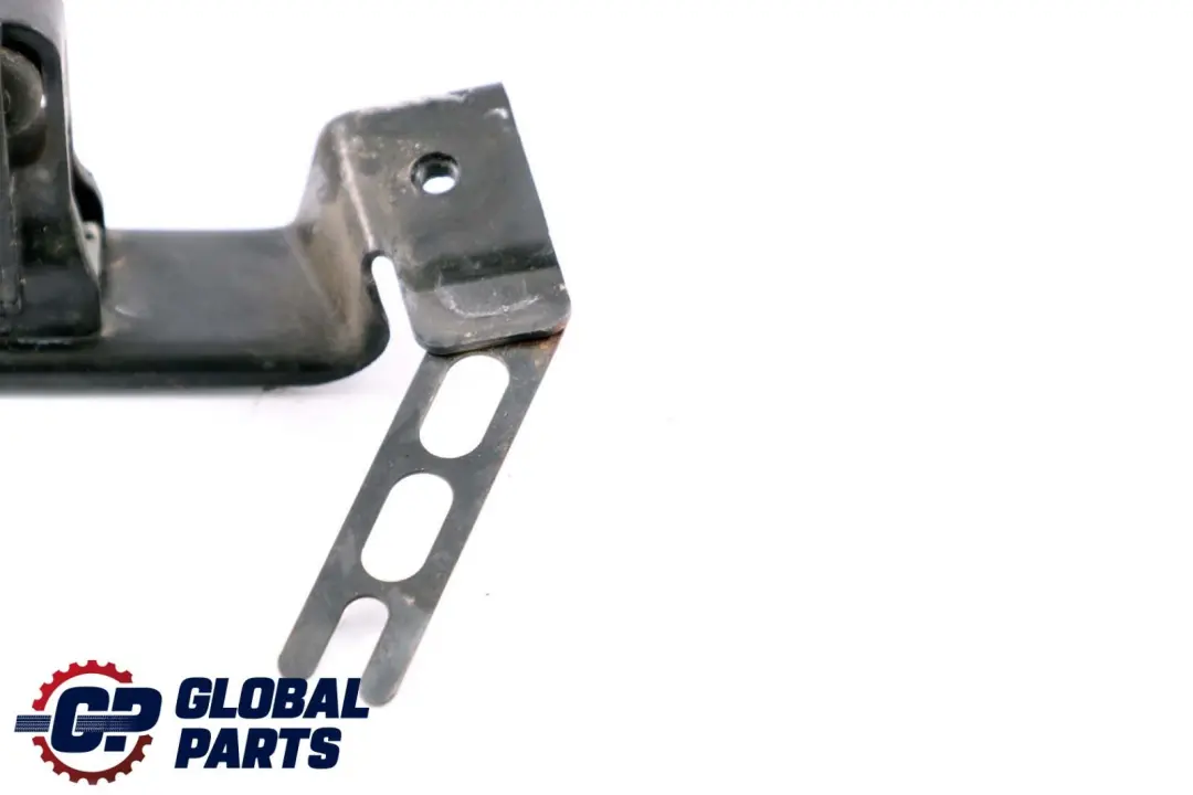 Holder Mount Windscreen Wiper to BMW X5 X6 Series E70 E71 with Part number 7174998 BMW X5 X6 Series E70 E71 Holder Mount Windscreen Wiper - SKU rhd-7174998 - Part number 7174998