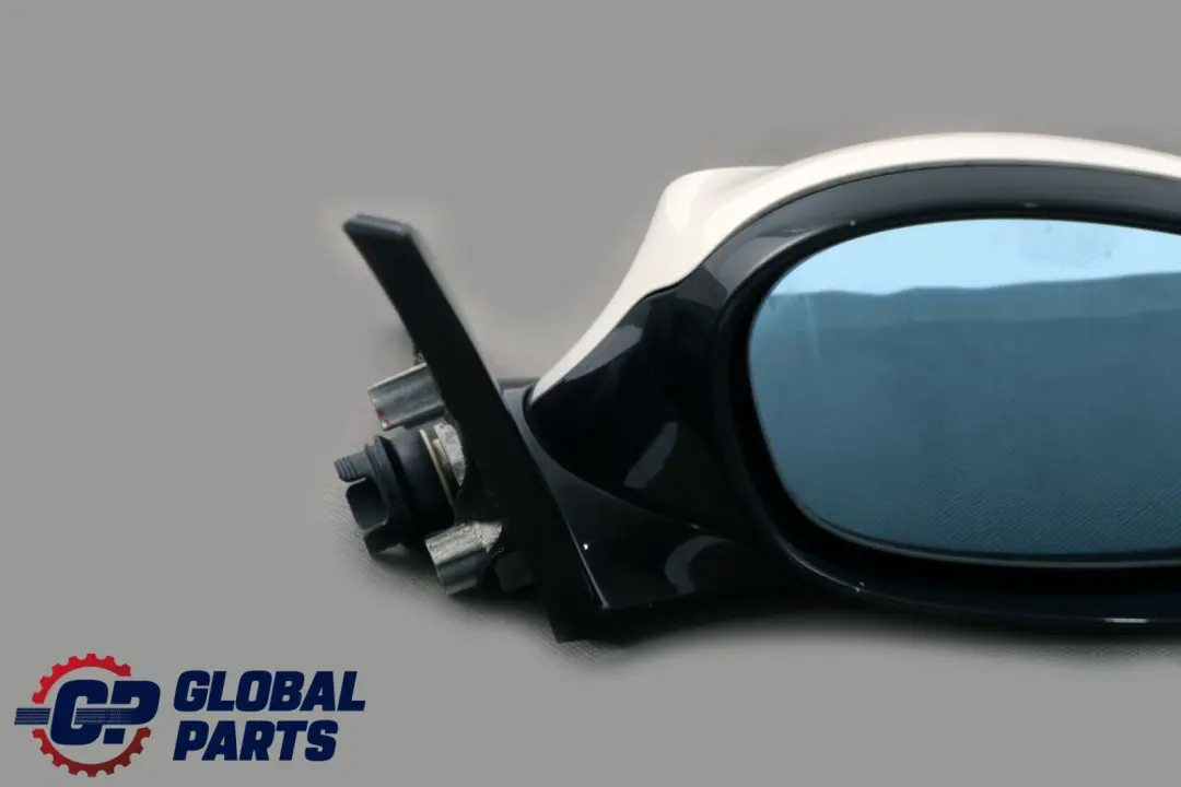 BMW 1 Series E81 E82 E88 M Sport High Gloss Right Mirror O/S Alpinweiss 3 - SKU rhd-7185308-AW - Part number 7185308