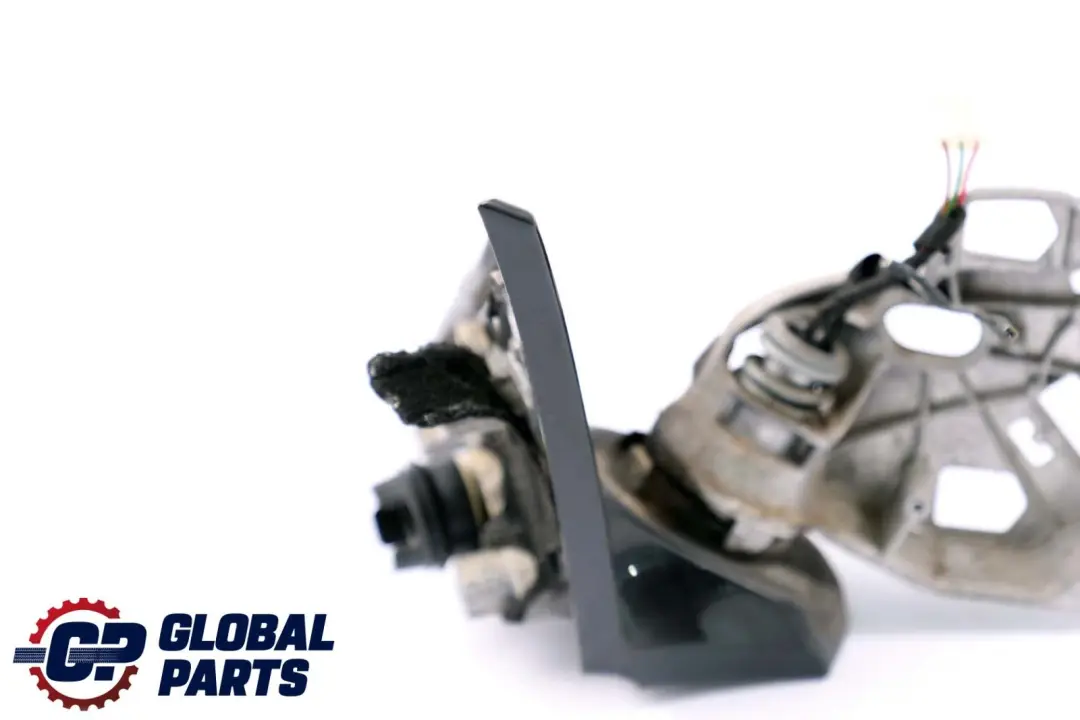 High Gloss Right Wing Mirror Base O/S 5 Pins to BMW 1 Series E81 E82 E88 M Sport with Part number 7185308 BMW 1 Series E81 E82 E88 M Sport High Gloss Right Wing Mirror Base O/S 5 Pins - SKU rhd-7185308 - Part number 7185308