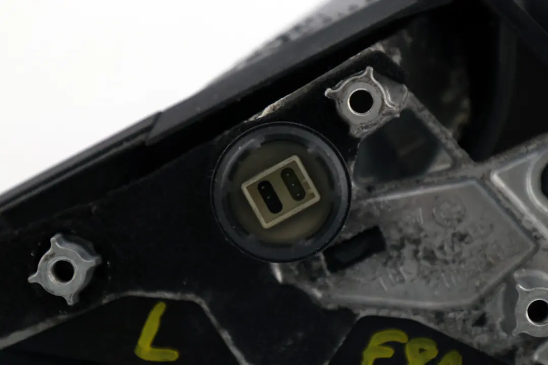 Left Heated Wing Mirror N/S Titanium Silver Metallic to BMW 1 Series 3 E81 E82 E88 with Part number 7185355 BMW 1 Series 3 E81 E82 E88 Left Heated Wing Mirror N/S Titanium Silver Metallic - SKU rhd-7185355-TS3 - Part number 7185355