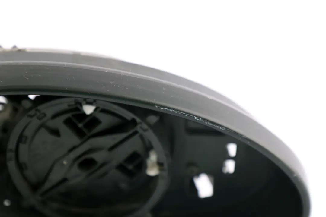 Outside Right Wing Mirror Base With Motor O/S 3 Pins to BMW 1 Series E81 E82 E88 with Part number 7185356 BMW 1 Series E81 E82 E88 Outside Right Wing Mirror Base With Motor O/S 3 Pins - SKU rhd-7185356 - Part number 7185356