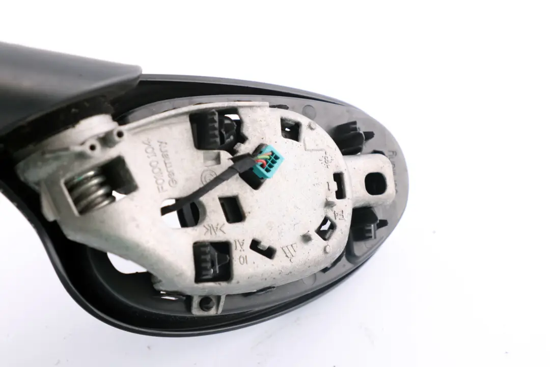 Outside Right Wing Mirror Base With Motor O/S 3 Pins to BMW 1 Series E81 E82 E88 with Part number 7185356 BMW 1 Series E81 E82 E88 Outside Right Wing Mirror Base With Motor O/S 3 Pins - SKU rhd-7185356 - Part number 7185356