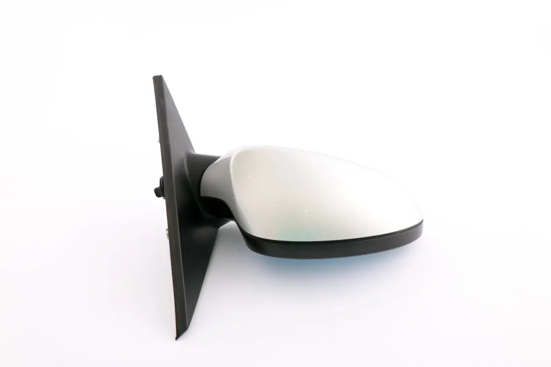 Right Heated Wing Mirror O/S Titansilber Silver 354 to BMW 1 Series 1 E81 E82 E88 with Part number 7185356 BMW 1 Series 1 E81 E82 E88 Right Heated Wing Mirror O/S Titansilber Silver 354 - SKU rhd-7185356-TS1 - Part number 7185356