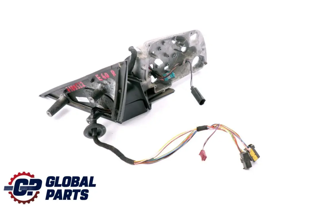 Dip Heated Right O/S Wing Mirror Base to BMW 5 Series E60 E61 Auto with Part number 7189522 BMW 5 Series E60 E61 Auto Dip Heated Right O/S Wing Mirror Base - SKU rhd-7189522 - Part number 7189522