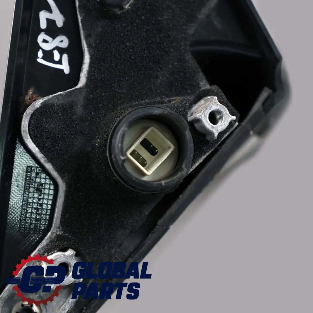 Heated High Gloss Right Wing Mirror O/S Alpinweiss White 300 to BMW E87 with Part number 7189852 BMW E87 Heated High Gloss Right Wing Mirror O/S Alpinweiss White 300 - SKU RHD-7189852-AW - Part number 7189852