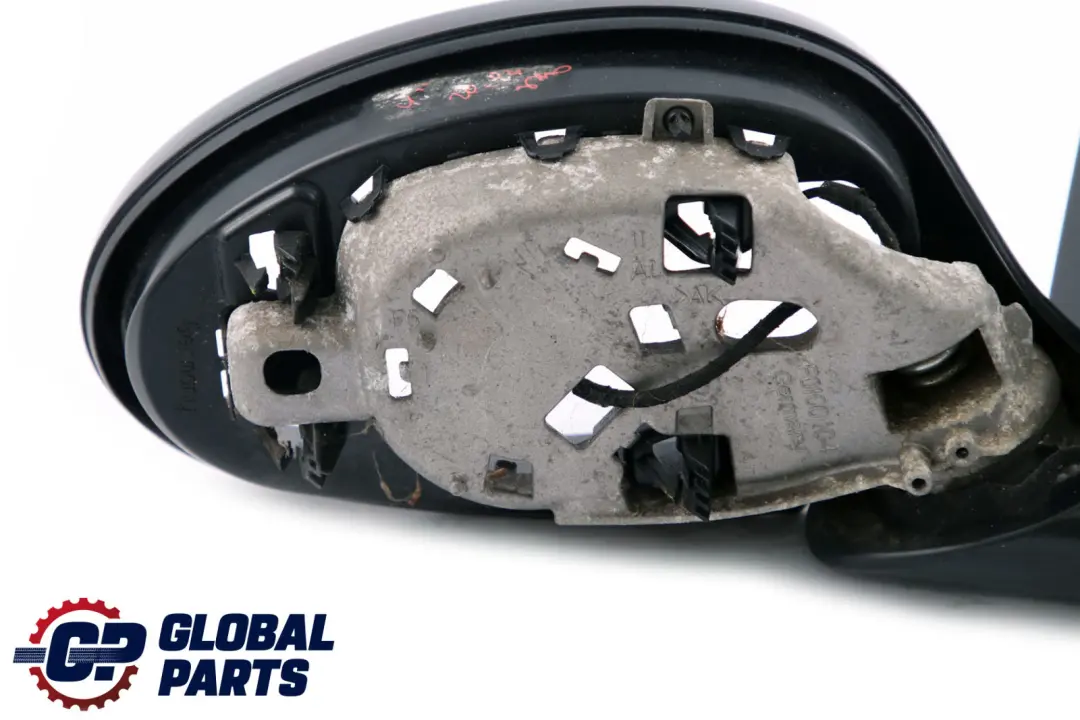 Heated Driver's Side Right Wing Mirror Base Trim O/S to BMW 1 Series E87 with Part number 51167189852 BMW 1 Series E87 Heated Driver's Side Right Wing Mirror Base Trim O/S - SKU rhd-7189852 - Part number 51167189852