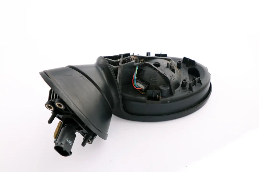 Exterior Left Door Wing Mirror Base N/S 3 Pins to Mini Cooper One R50 R53 with Part number 7192471 Mini Cooper One R50 R53 Exterior Left Door Wing Mirror Base N/S 3 Pins - SKU rhd-7192471 - Part number 7192471