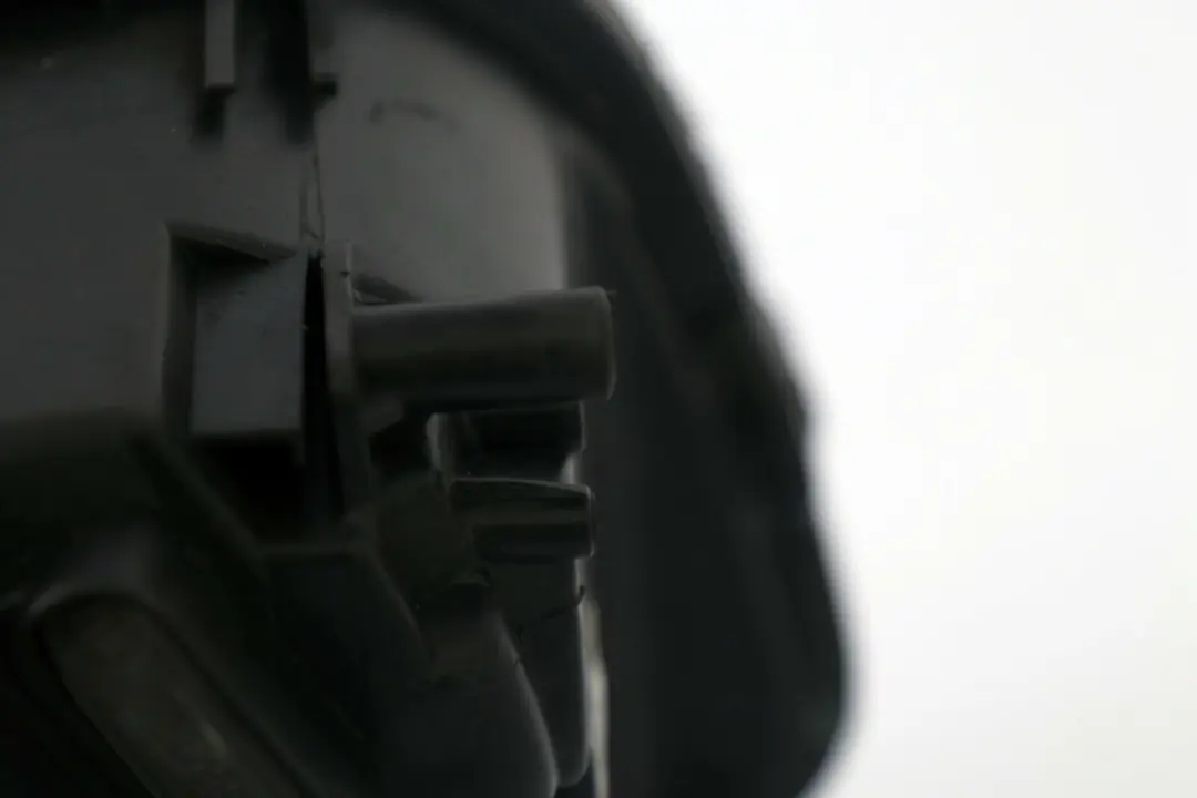 Headlight Front Lamp Left N/S to BMW 1 Series E81 E82 E87 LCI E88 with Part number 7193389 BMW 1 Series E81 E82 E87 LCI E88 Headlight Front Lamp Left N/S - SKU rhd-7193389 - Part number 7193389