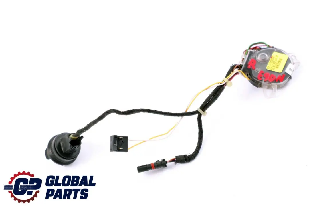 Fold Wing Mirror Wiring Right O/S to BMW 1 3 Series E87 E90 E91 LCI Power with Part number 7194066 BMW 1 3 Series E87 E90 E91 LCI Power Fold Wing Mirror Wiring Right O/S - SKU rhd-7194066 - Part number 7194066