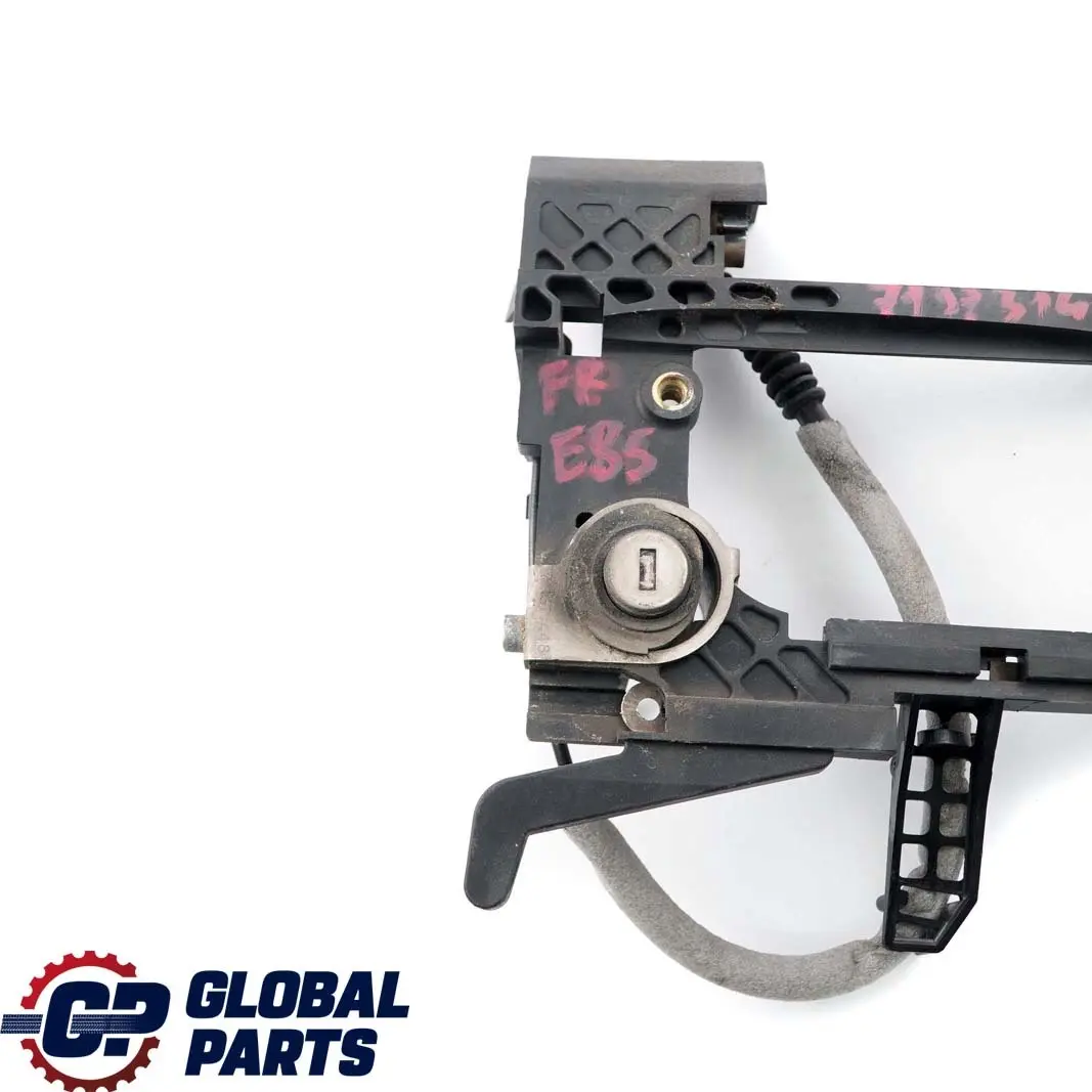 Carrier Outside Door Handle Right O/S Driver's Side to BMW Z4 Series E85 with Part number 7197314 BMW Z4 Series E85 Carrier Outside Door Handle Right O/S Driver's Side - SKU rhd-7197314 - Part number 7197314