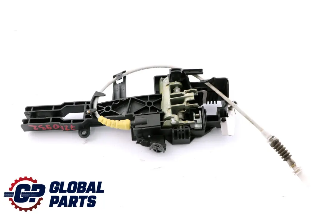 Outside Front Right O/S Door Grab Handle Carrier to BMW 1 Series E81 E82 E87 with Part number 7200932 BMW 1 Series E81 E82 E87 Outside Front Right O/S Door Grab Handle Carrier - SKU rhd-7200932 - Part number 7200932