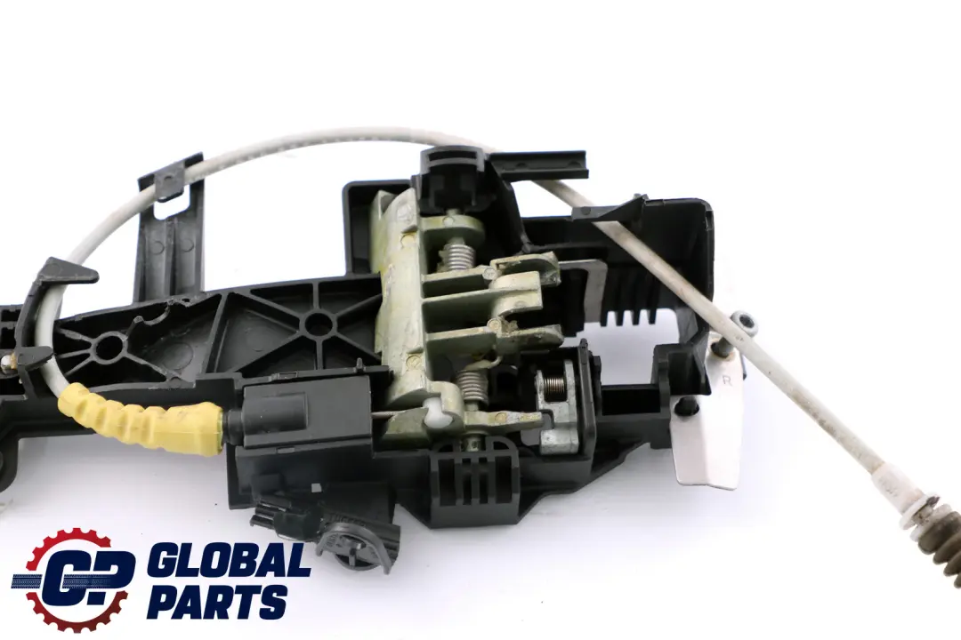 Outside Front Right O/S Door Grab Handle Carrier to BMW 1 Series E81 E82 E87 with Part number 7200932 BMW 1 Series E81 E82 E87 Outside Front Right O/S Door Grab Handle Carrier - SKU rhd-7200932 - Part number 7200932