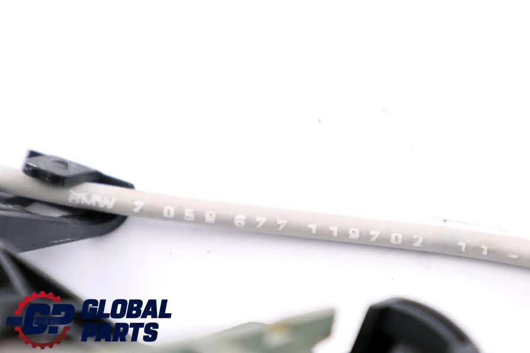 Outside Front Right O/S Door Grab Handle Carrier to BMW 1 Series E81 E82 E87 with Part number 7200932 BMW 1 Series E81 E82 E87 Outside Front Right O/S Door Grab Handle Carrier - SKU rhd-7200932 - Part number 7200932