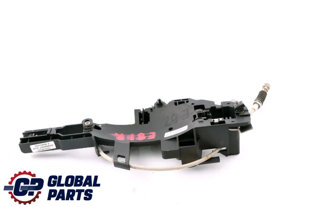 Outside Front Right O/S Door Grab Handle Carrier to BMW 1 Series E81 E82 E87 with Part number 7200932 BMW 1 Series E81 E82 E87 Outside Front Right O/S Door Grab Handle Carrier - SKU rhd-7200932 - Part number 7200932