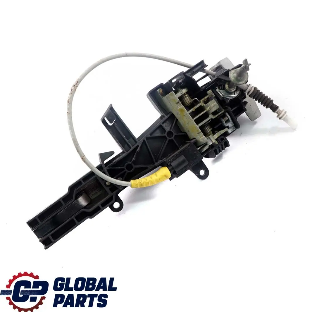 BMW 1 Series E88 Front Right Grab Handle O/S Kaschmirsilber Cashmere Silver A72 - SKU rhd-7207560-KAS - Part number 7207560