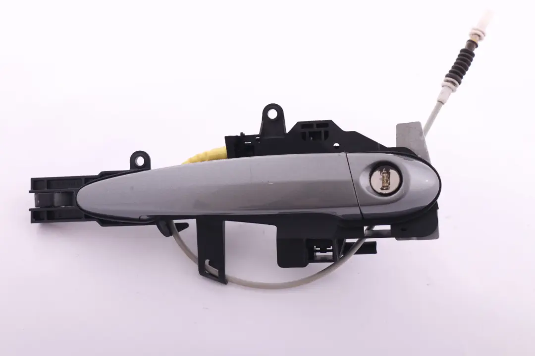 Complete Front Right Grab Handle O/S Spacegrau Grey to BMW 1 Series E88 with Part number 0392530 BMW 1 Series E88 Complete Front Right Grab Handle O/S Spacegrau Grey - SKU rhd-7207560-SCG - Part number 0392530