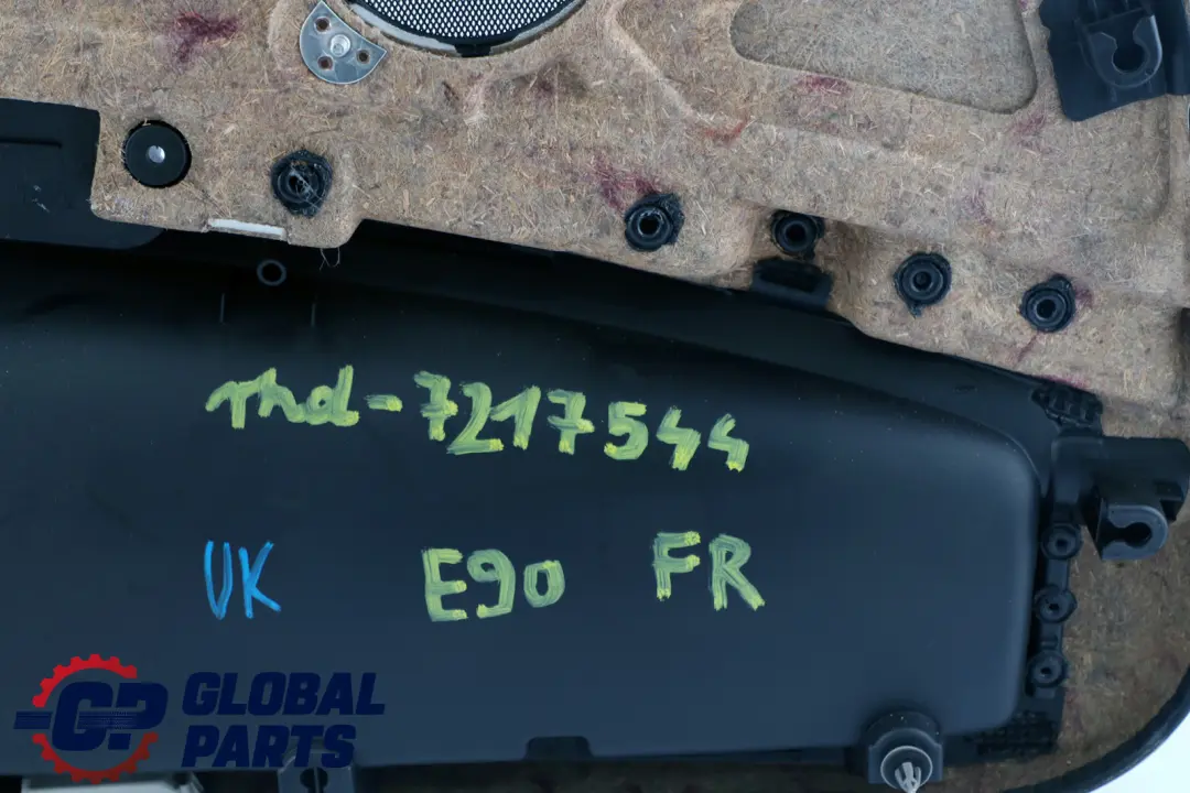 Front Right O/S Leather Door Card Lining Black to BMW 3 Series E90 E91 with Part number 7217544 BMW 3 Series E90 E91 Front Right O/S Leather Door Card Lining Black - SKU rhd-7217544 - Part number 7217544