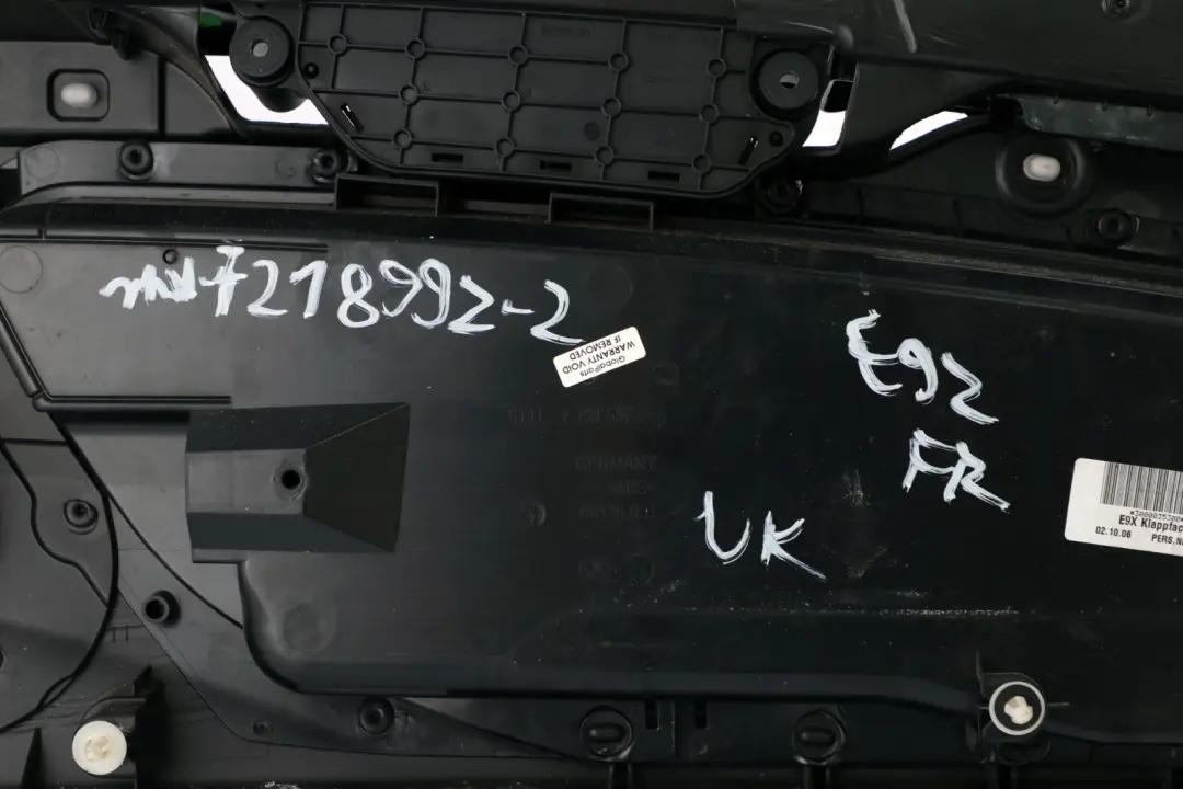 Front Right O/S Door Card Lining Leather Black Trim to BMW 3 Series E92 E93 2 with Part number 7218992 BMW 3 Series E92 E93 2 Front Right O/S Door Card Lining Leather Black Trim - SKU rhd-7218992-2 - Part number 7218992