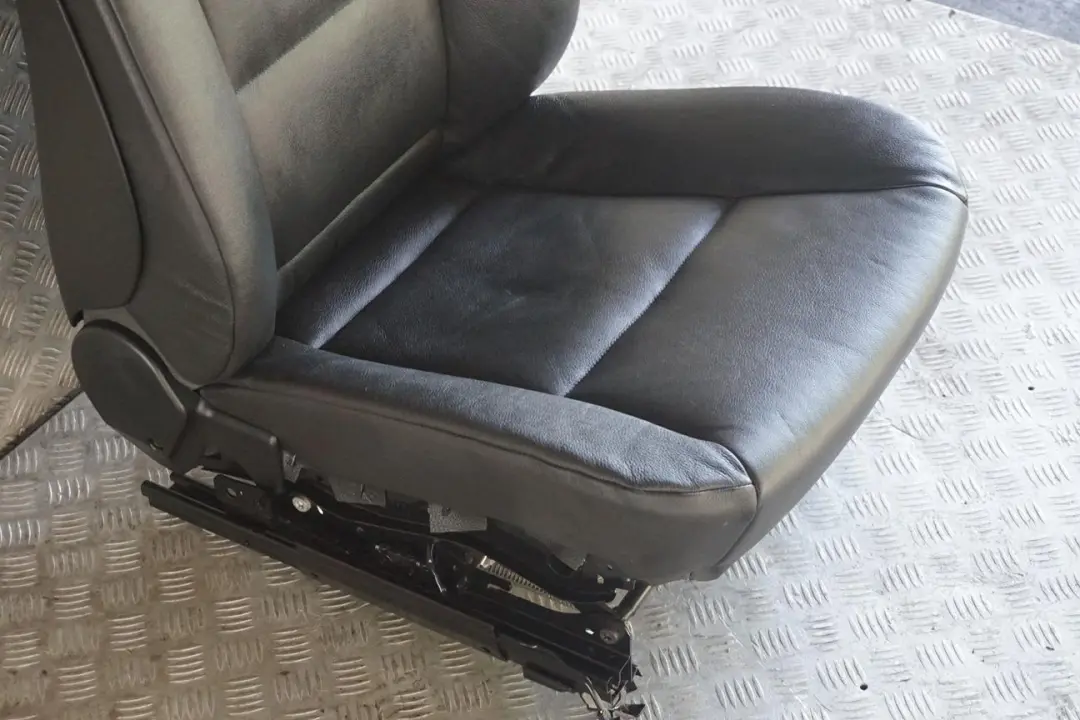 Heated Black Leather Front Left N/S Passenger Seat to BMW 5 Series E60 E61 LCI with Part number 7238916 BMW 5 Series E60 E61 LCI Heated Black Leather Front Left N/S Passenger Seat - SKU rhd-7238916-2 - Part number 7238916