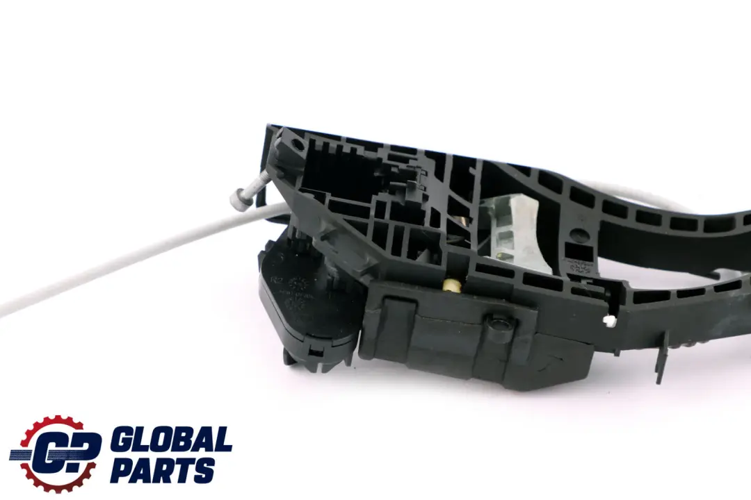 Carrier Front Right Outside Door Grab Handle O/S to BMW 1 Series F20 with Part number 7242575 BMW 1 Series F20 Carrier Front Right Outside Door Grab Handle O/S - SKU rhd-7242575-1 - Part number 7242575