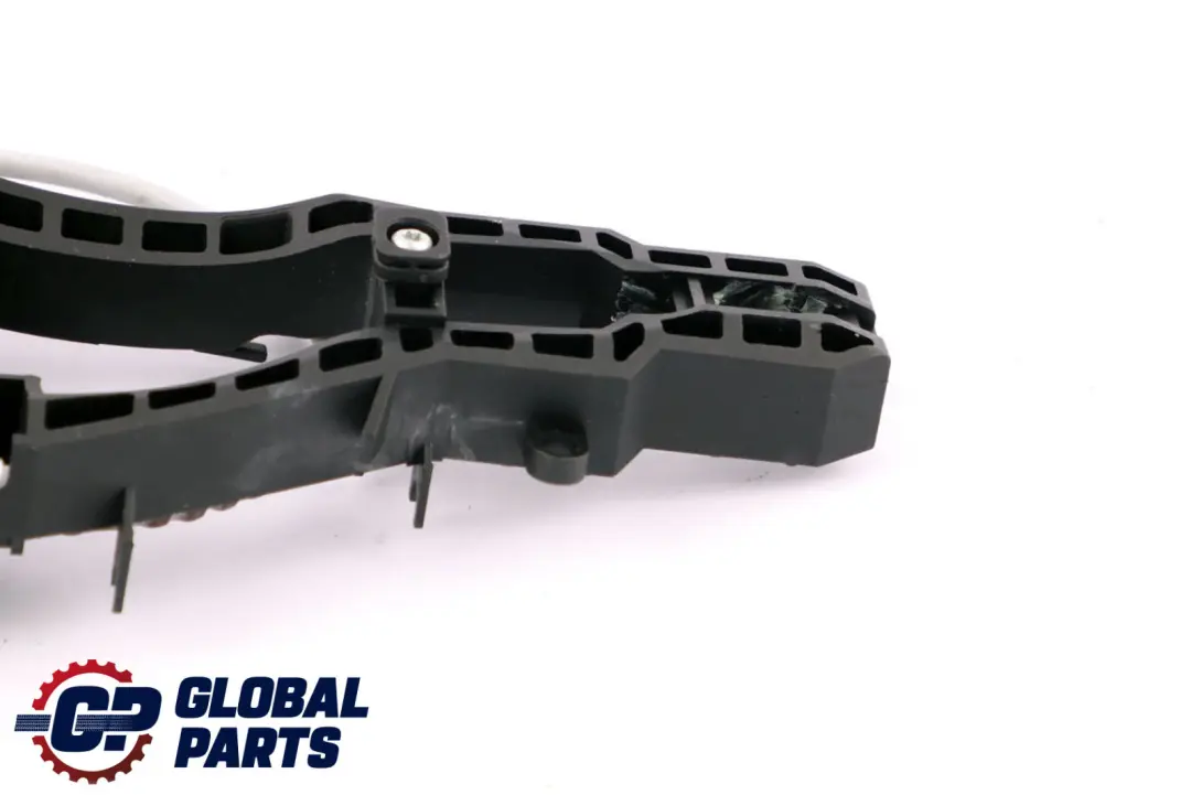 Carrier Front Right Outside Door Grab Handle O/S to BMW 1 Series F20 with Part number 7242575 BMW 1 Series F20 Carrier Front Right Outside Door Grab Handle O/S - SKU rhd-7242575-1 - Part number 7242575