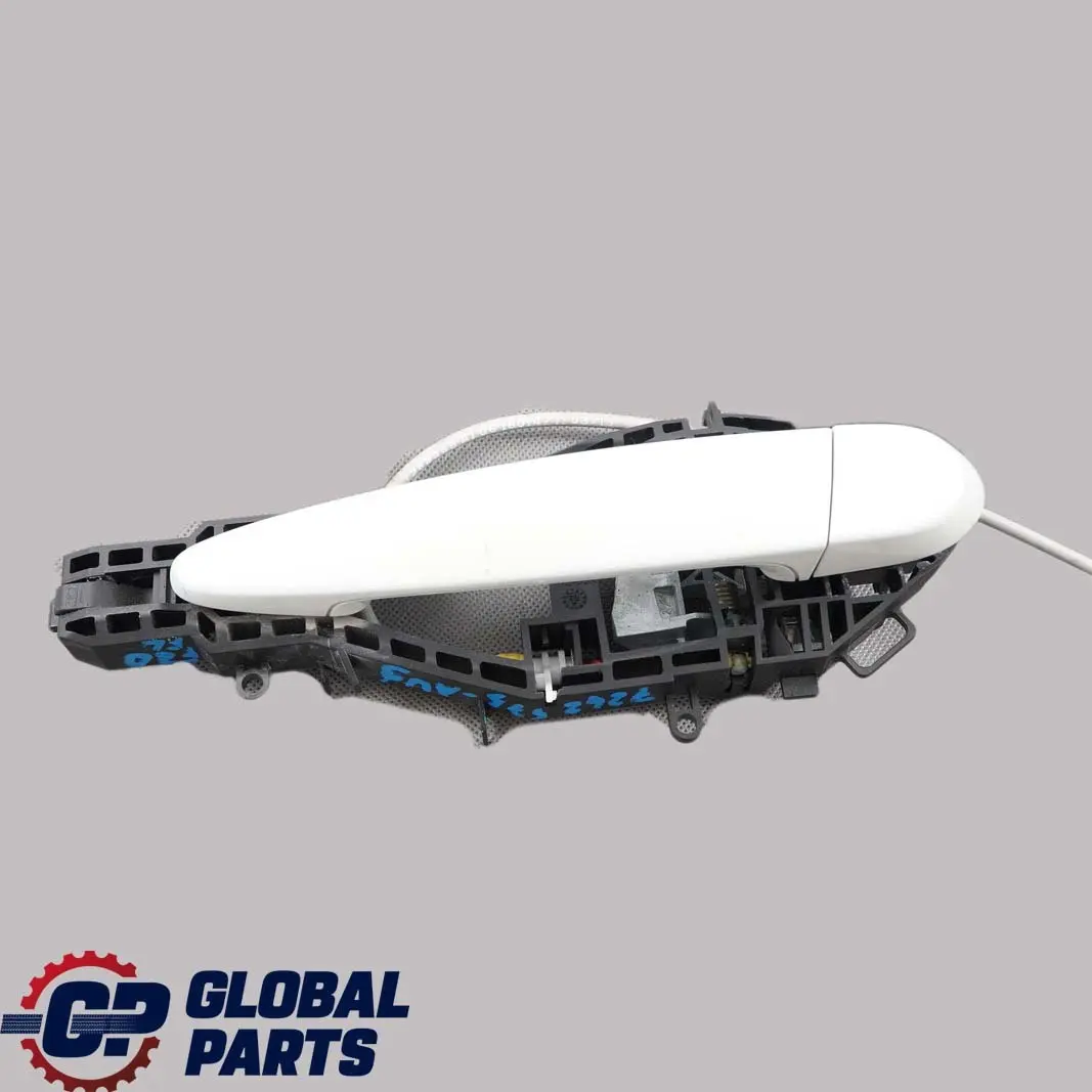 Complete Front Left Grab Handle N/S Alpinweiss White 300 to BMW 1 Series F20 LCI 3 with Part number 7242575 BMW 1 Series F20 LCI 3 Complete Front Left Grab Handle N/S Alpinweiss White 300 - SKU rhd-7242575-AW3 - Part number 7242575