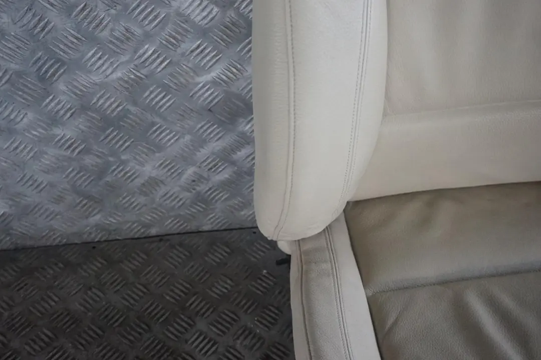 Front Left N/S Creambeige Cream Beige Leather Seat Memory to BMW E92 M Sport with Part number 7253097 BMW E92 M Sport Front Left N/S Creambeige Cream Beige Leather Seat Memory - SKU rhd-7253097 - Part number 7253097
