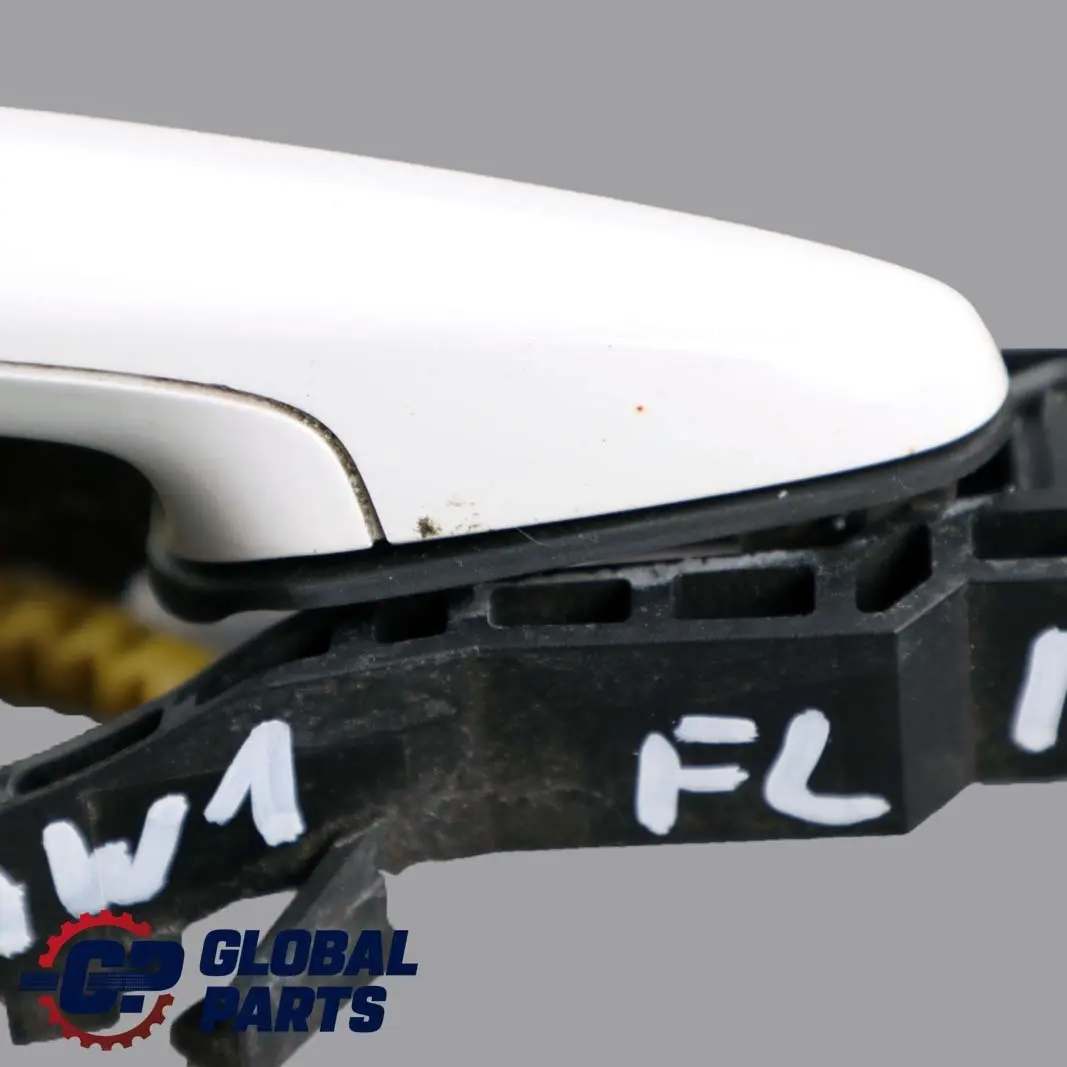 Left Door N/S Complete Grab Handle Alpinweiss White 300 to BMW 1 2 Series F21 F22 with Part number 7268446 BMW 1 2 Series F21 F22 Left Door N/S Complete Grab Handle Alpinweiss White 300 - SKU rhd-7268446-AW1 - Part number 7268446