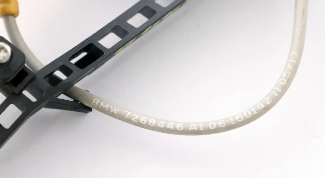 Carrier Outside Door Handle Right O/S Bracket to BMW 1 2 Series F21 F22 with Part number 7268446 BMW 1 2 Series F21 F22 Carrier Outside Door Handle Right O/S Bracket - SKU rhd-7268446 - Part number 7268446