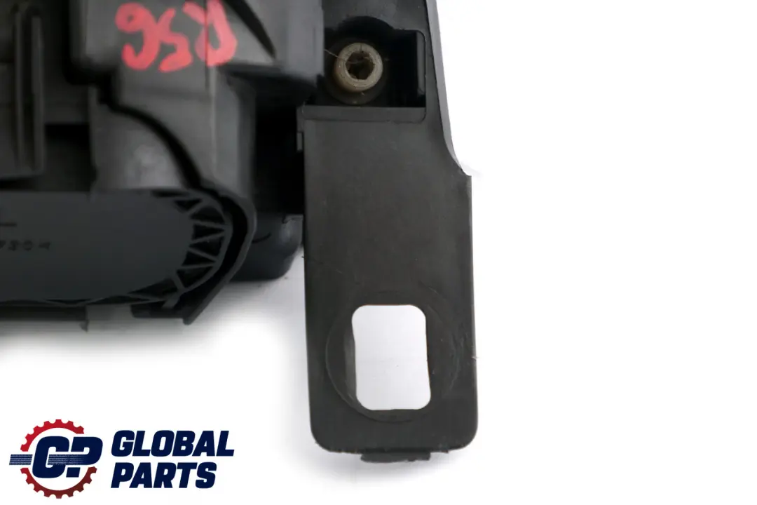 Bi-Xenon Headlight Lamp Indicator Yellow Right O/S 2751270 to Mini Cooper R55 R56 with Part number 7269988 Mini Cooper R55 R56 Bi-Xenon Headlight Lamp Indicator Yellow Right O/S 2751270 - SKU rhd-7269988 - Part number 7269988