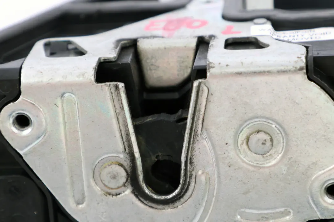 Left Front Door Latch Actuator Catch 7276681 to BMW 1 3 5 Series E60 E87 E90 F20 with Part number 7202145 BMW 1 3 5 Series E60 E87 E90 F20 Left Front Door Latch Actuator Catch 7276681 - SKU rhd-7276681 - Part number 7202145