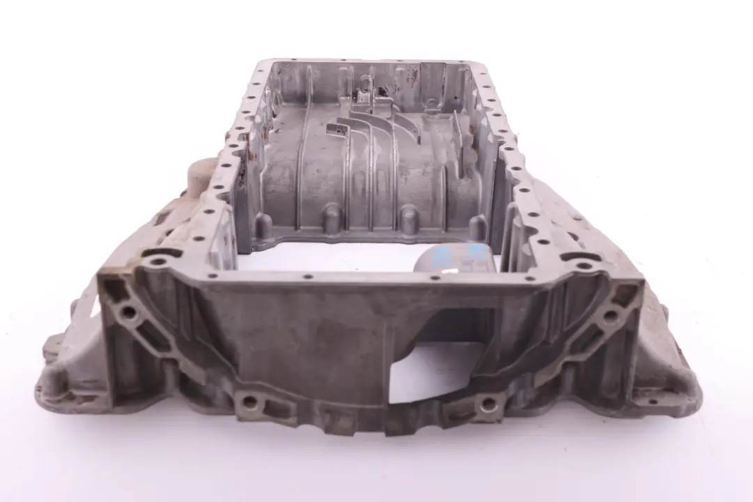 N62 Engine Oil Sump Pan Upper Part to BMW 7 Series E65 735i 745i Petrol with Part number 7510835 BMW 7 Series E65 735i 745i Petrol N62 Engine Oil Sump Pan Upper Part - SKU rhd-7510835 - Part number 7510835