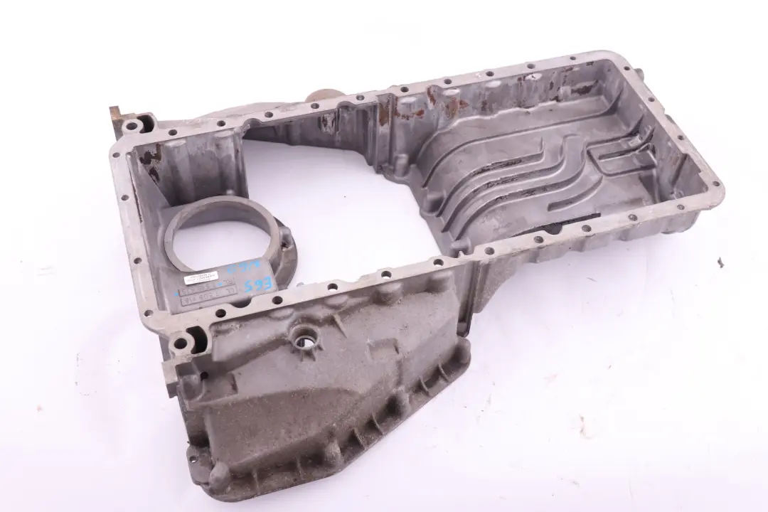 N62 Engine Oil Sump Pan Upper Part to BMW 7 Series E65 735i 745i Petrol with Part number 7510835 BMW 7 Series E65 735i 745i Petrol N62 Engine Oil Sump Pan Upper Part - SKU rhd-7510835 - Part number 7510835