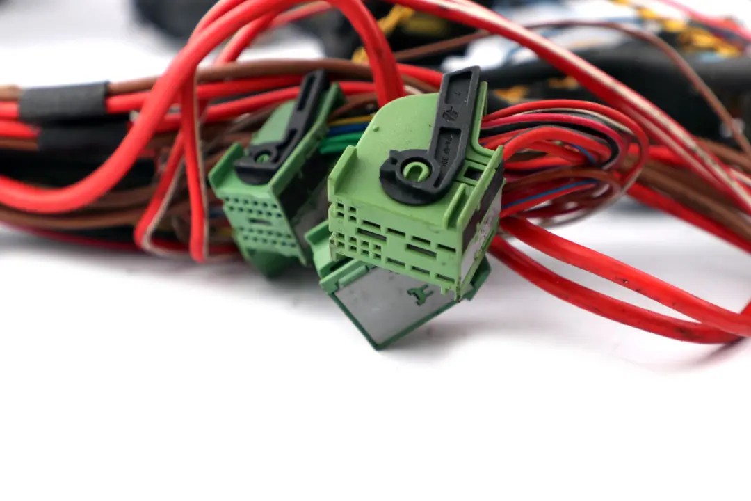 N62 Engine Wiring Loom Harness to BMW 7 Series E65 E66 735i 745i Petrol with Part number 7520804 BMW 7 Series E65 E66 735i 745i Petrol N62 Engine Wiring Loom Harness - SKU rhd-7520804 - Part number 7520804