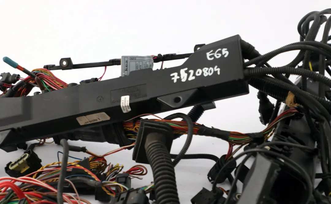 N62 Engine Wiring Loom Harness to BMW 7 Series E65 E66 735i 745i Petrol with Part number 7520804 BMW 7 Series E65 E66 735i 745i Petrol N62 Engine Wiring Loom Harness - SKU rhd-7520804 - Part number 7520804