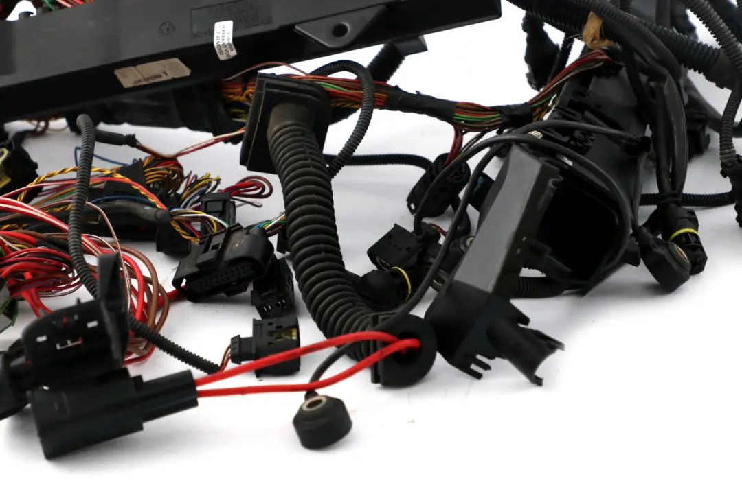 N62 Engine Wiring Loom Harness to BMW 7 Series E65 E66 735i 745i Petrol with Part number 7520804 BMW 7 Series E65 E66 735i 745i Petrol N62 Engine Wiring Loom Harness - SKU rhd-7520804 - Part number 7520804