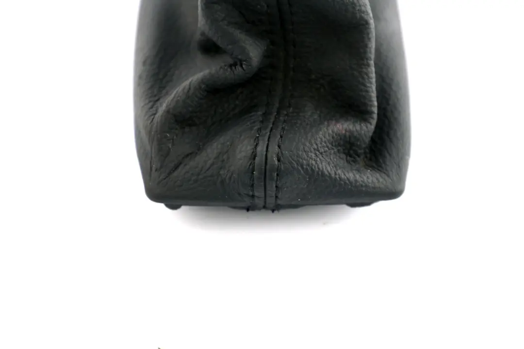 Leather Gear Lever Cover Selector Boot Black to BMW 5 SERIES E60 E61 Automatic with Part number 7526099 BMW 5 SERIES E60 E61 Automatic Leather Gear Lever Cover Selector Boot Black - SKU rhd-7526099 - Part number 7526099