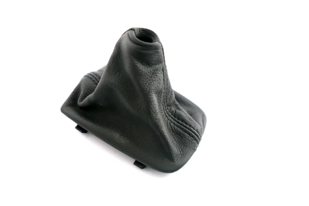 Leather Gear Lever Cover Selector Boot Black to BMW 5 SERIES E60 E61 Automatic with Part number 7526099 BMW 5 SERIES E60 E61 Automatic Leather Gear Lever Cover Selector Boot Black - SKU rhd-7526099 - Part number 7526099