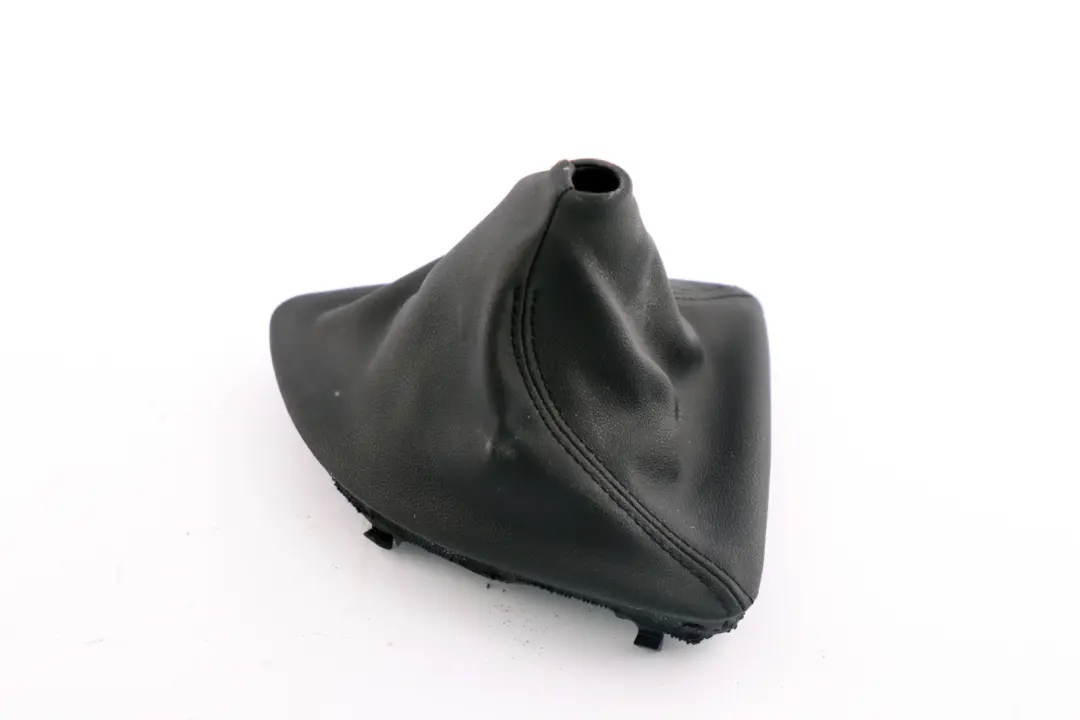 Gearstick Gear Shift Lever Cover 7567798 to BMW 1 Series E87 Manual with Part number 7528991 BMW 1 Series E87 Manual Gearstick Gear Shift Lever Cover 7567798 - SKU rhd-7528991 - Part number 7528991