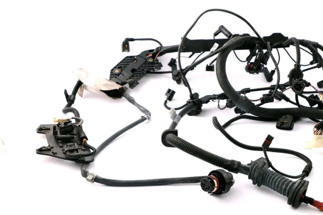 M57N2 Engine Wiring Loom Harness DDE Automatic to BMW 5 Series E60 E61 LCI 525d with Part number 7796846 BMW 5 Series E60 E61 LCI 525d M57N2 Engine Wiring Loom Harness DDE Automatic - SKU rhd-7796846 - Part number 7796846