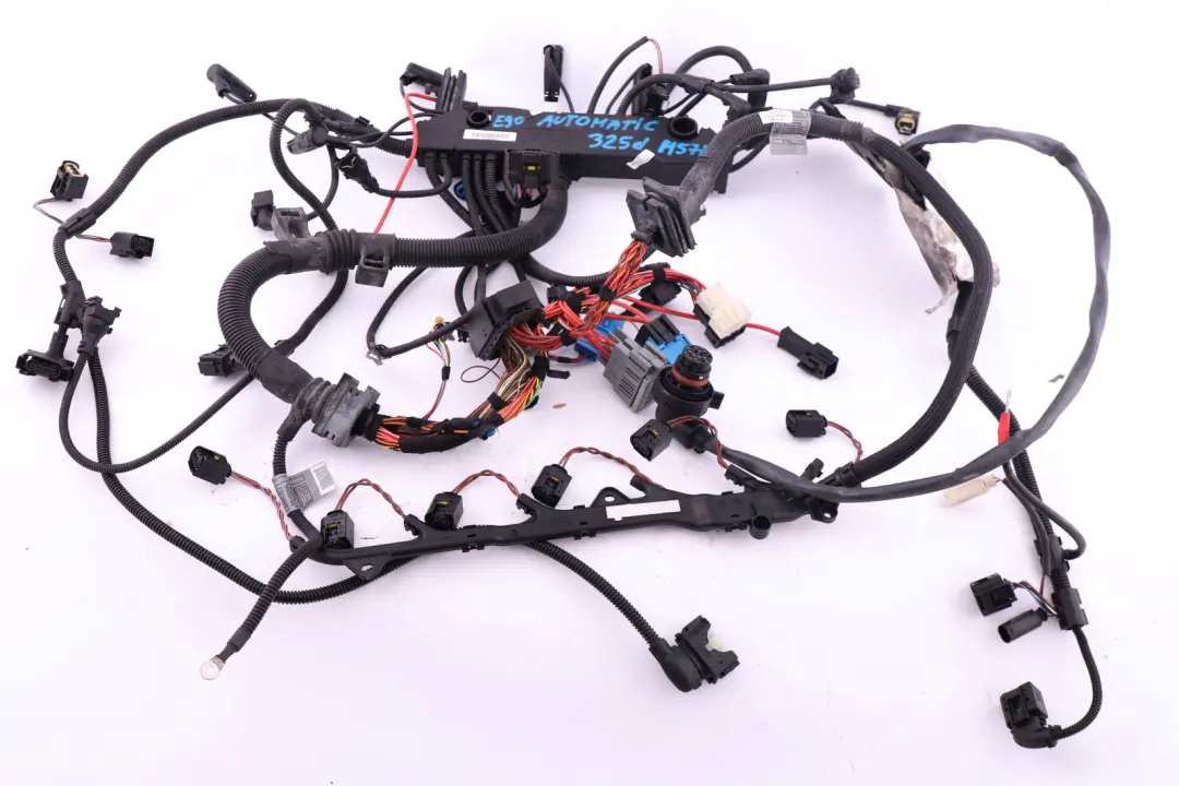 M57N2 Diesel Automatic Engine Wiring Loom Harness to BMW 3 Series E90 E91 E92 325D with Part number 7801103 BMW 3 Series E90 E91 E92 325D M57N2 Diesel Automatic Engine Wiring Loom Harness - SKU rhd-7801103 - Part number 7801103