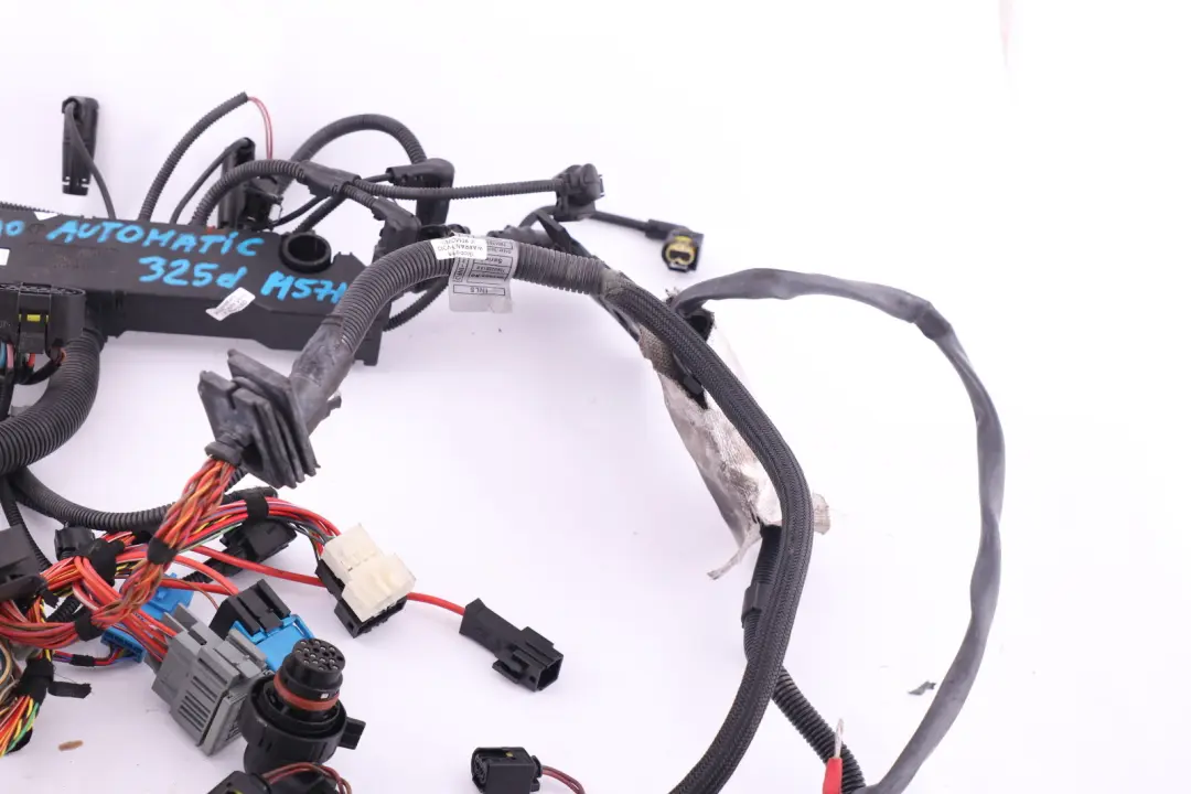 M57N2 Diesel Automatic Engine Wiring Loom Harness to BMW 3 Series E90 E91 E92 325D with Part number 7801103 BMW 3 Series E90 E91 E92 325D M57N2 Diesel Automatic Engine Wiring Loom Harness - SKU rhd-7801103 - Part number 7801103