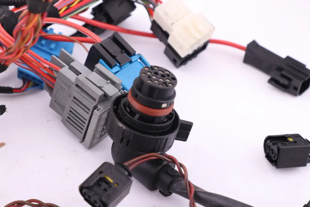 BMW 3 Series E90 E91 E92 325D M57N2 Diesel Automatic Engine Wiring Loom Harness - SKU rhd-7801103 - Part number 7801103