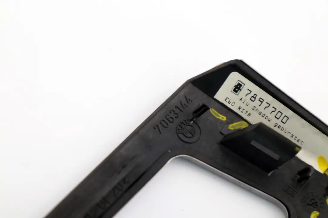 Decorative Strip Cover Dashboard Right O/S Alu Shadow to BMW 5 Series 1 E60 M5 with Part number 7897700 BMW 5 Series 1 E60 M5 Decorative Strip Cover Dashboard Right O/S Alu Shadow - SKU rhd-7897700-1 - Part number 7897700