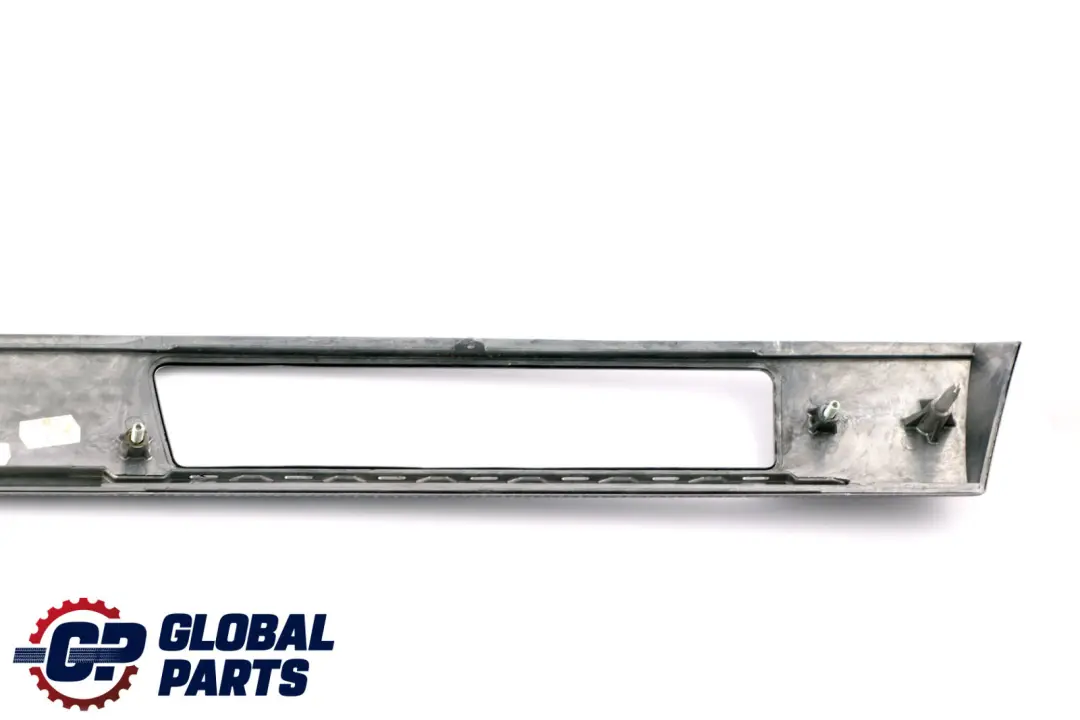 Decorative Strip Dashboard Left N/S Alu Cube Pure Silver to BMW 5 Series 3 E60 E61 with Part number 7899378 BMW 5 Series 3 E60 E61 Decorative Strip Dashboard Left N/S Alu Cube Pure Silver - SKU rhd-7899378-3 - Part number 7899378