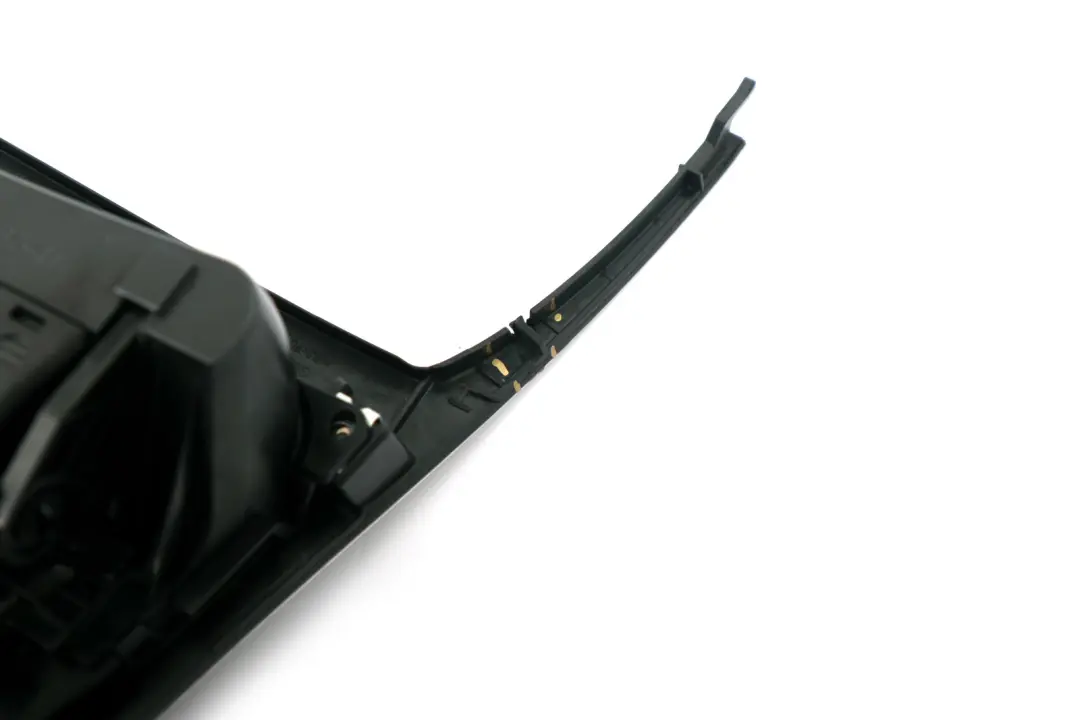 Ashtray Interior Trim Set Dashboard Glacier Silver to BMW 1 Series 3 E81 E82 E88 with Part number 8037456 BMW 1 Series 3 E81 E82 E88 Ashtray Interior Trim Set Dashboard Glacier Silver - SKU rhd-8037456-3 - Part number 8037456