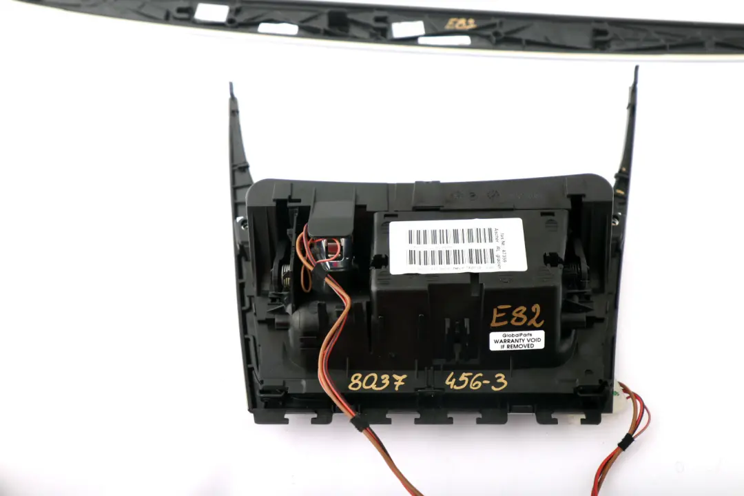 Ashtray Interior Trim Set Dashboard Glacier Silver to BMW 1 Series 3 E81 E82 E88 with Part number 8037456 BMW 1 Series 3 E81 E82 E88 Ashtray Interior Trim Set Dashboard Glacier Silver - SKU rhd-8037456-3 - Part number 8037456